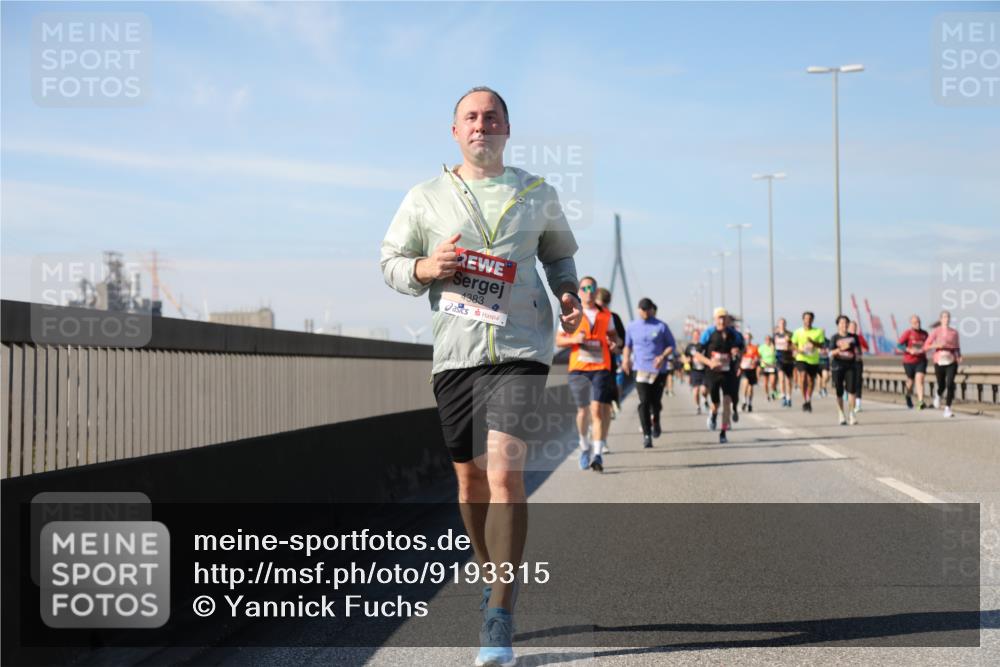 03.10.2025 - Köhlbrandbrückenlauf Yannick Fuchs http://msf.ph/oto/9193315 03.10.2025 11:55:01 Position 3 4383 meine-sportfotos.de