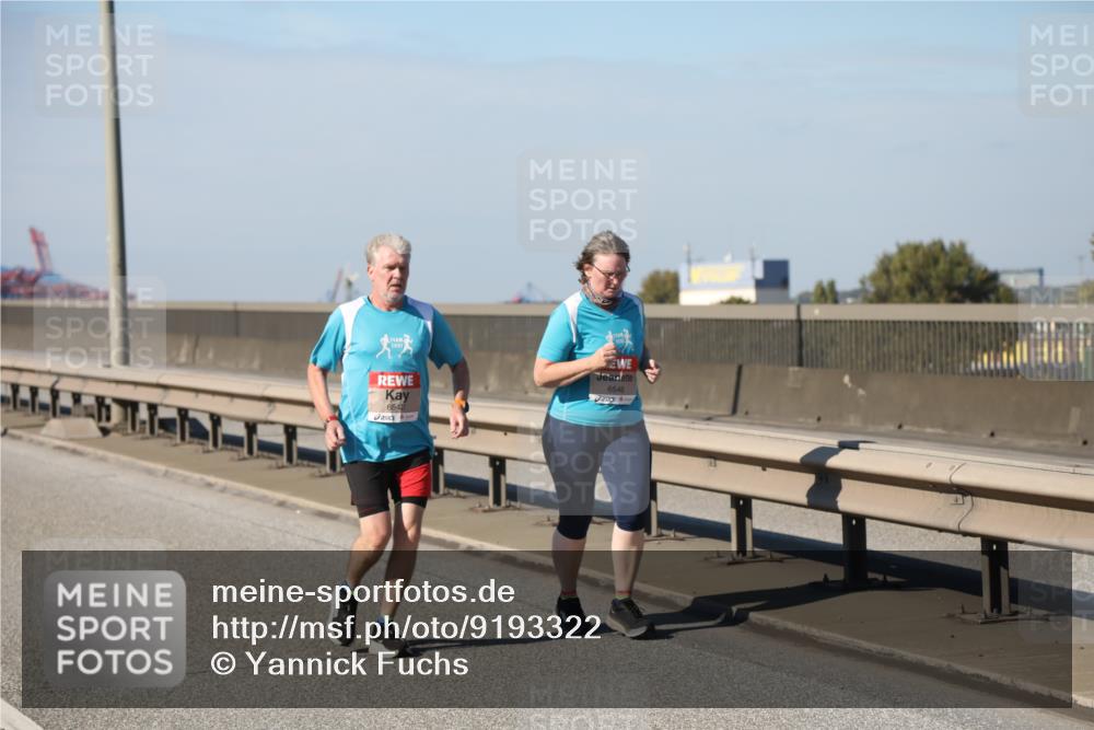 03.10.2025 - Köhlbrandbrückenlauf Yannick Fuchs http://msf.ph/oto/9193322 03.10.2025 12:16:50 Position 3 6542, 6546 meine-sportfotos.de