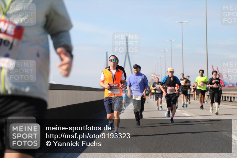03.10.2025 - Köhlbrandbrückenlauf Yannick Fuchs http://msf.ph/oto/9193323 03.10.2025 11:55:02 Position 3 4313 meine-sportfotos.de