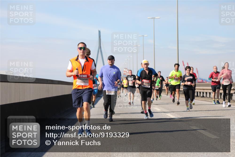 03.10.2025 - Köhlbrandbrückenlauf Yannick Fuchs http://msf.ph/oto/9193329 03.10.2025 11:55:03 Position 3 4313, 318 meine-sportfotos.de