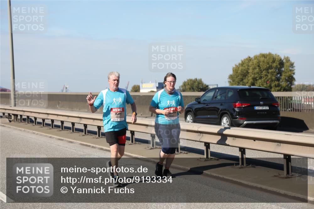 03.10.2025 - Köhlbrandbrückenlauf Yannick Fuchs http://msf.ph/oto/9193334 03.10.2025 12:16:51 Position 3 6542, 817, 6546 meine-sportfotos.de