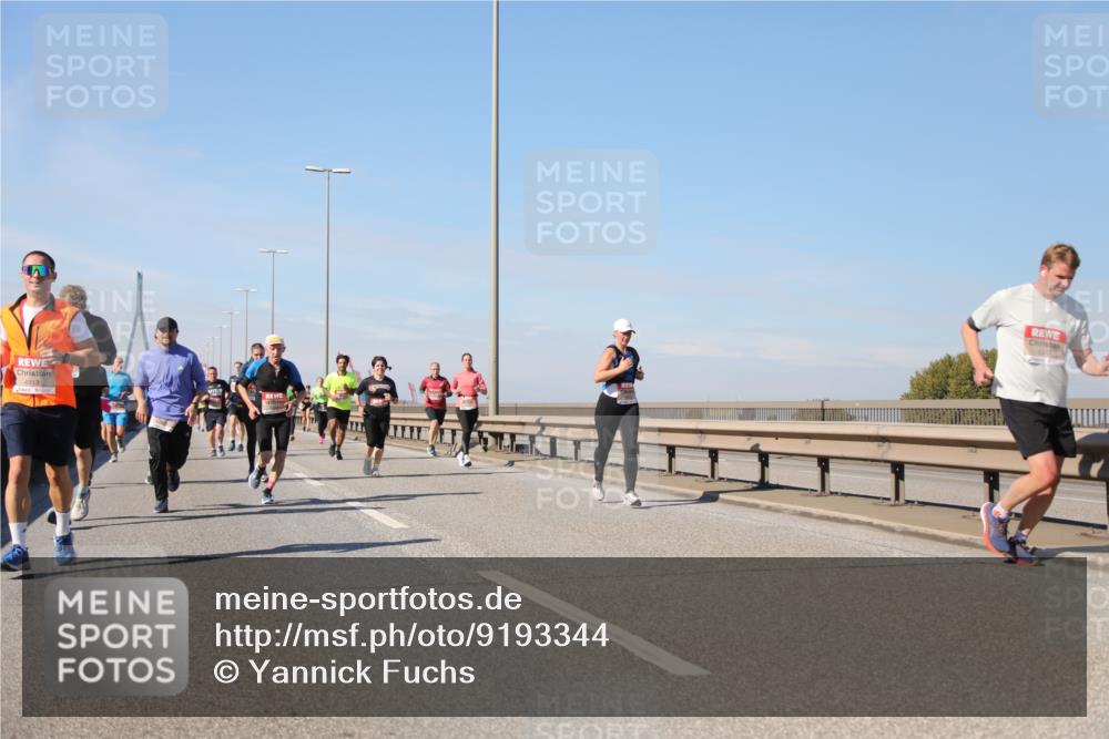 03.10.2025 - Köhlbrandbrückenlauf Yannick Fuchs http://msf.ph/oto/9193344 03.10.2025 11:55:04 Position 3 4313 meine-sportfotos.de