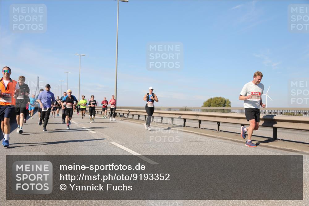 03.10.2025 - Köhlbrandbrückenlauf Yannick Fuchs http://msf.ph/oto/9193352 03.10.2025 11:55:04 Position 3  meine-sportfotos.de