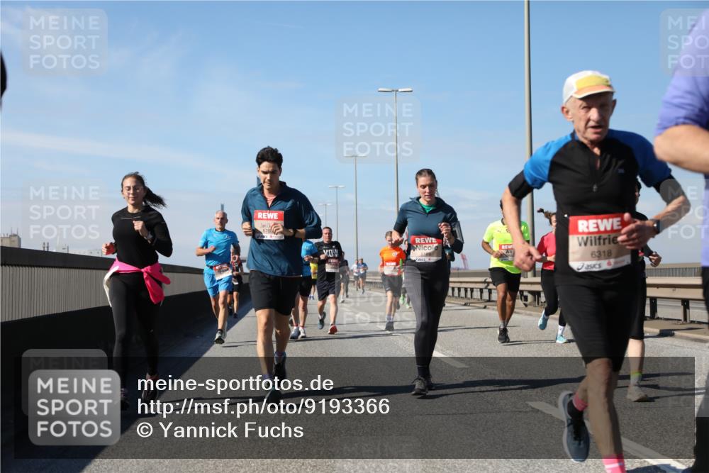 03.10.2025 - Köhlbrandbrückenlauf Yannick Fuchs http://msf.ph/oto/9193366 03.10.2025 11:55:07 Position 3 6318 meine-sportfotos.de