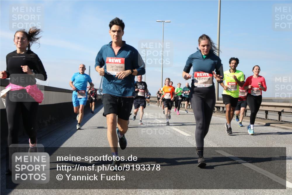 03.10.2025 - Köhlbrandbrückenlauf Yannick Fuchs http://msf.ph/oto/9193378 03.10.2025 11:55:08 Position 3 6788, 5186 meine-sportfotos.de