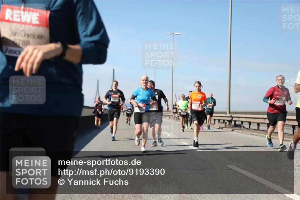 03.10.2025 - Köhlbrandbrückenlauf Yannick Fuchs http://msf.ph/oto/9193390 03.10.2025 11:55:09 Position 3 4788 meine-sportfotos.de