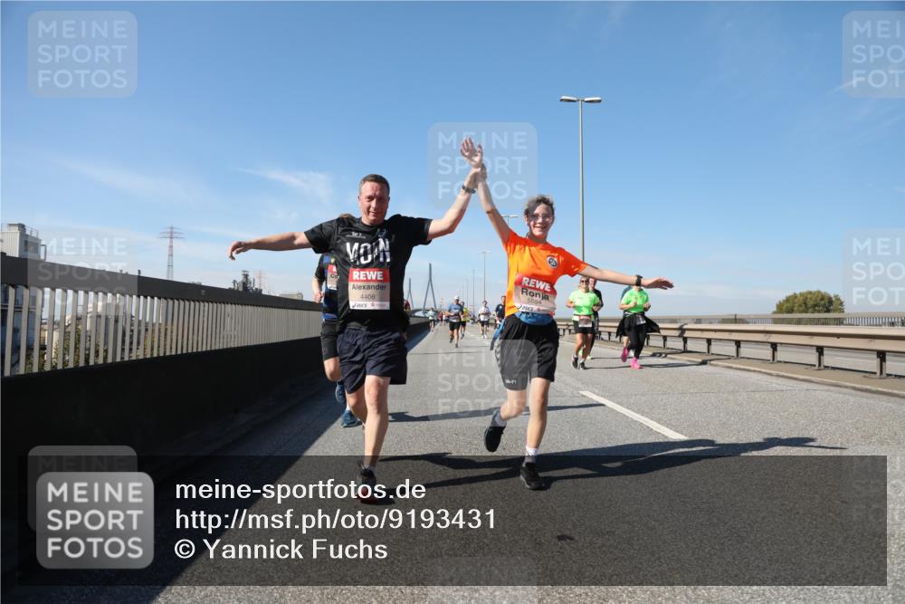 03.10.2025 - Köhlbrandbrückenlauf Yannick Fuchs http://msf.ph/oto/9193431 03.10.2025 11:55:12 Position 3 4406, 15054 meine-sportfotos.de