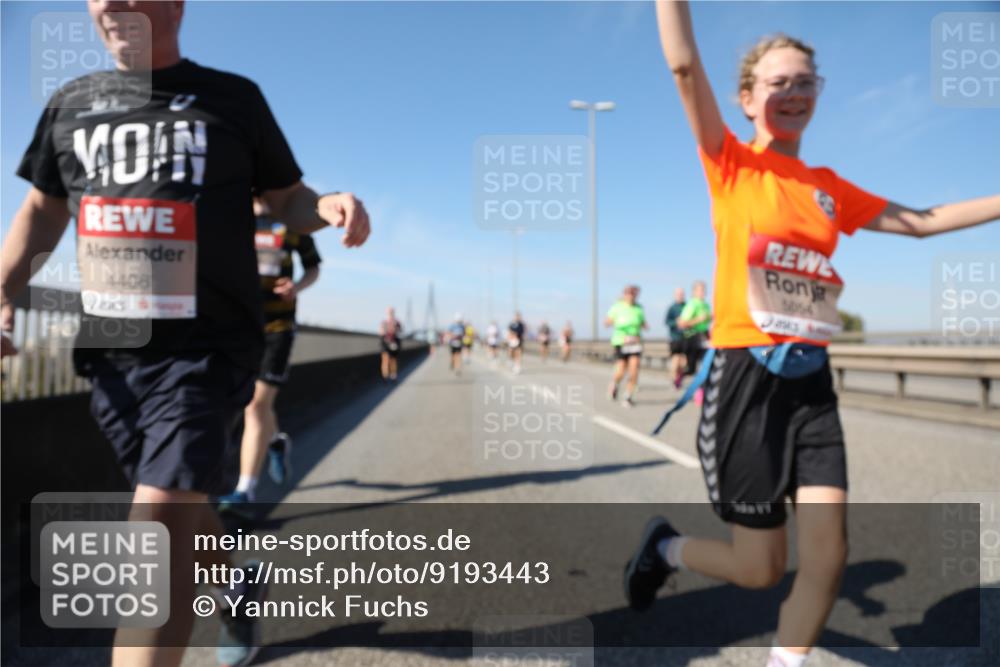 03.10.2025 - Köhlbrandbrückenlauf Yannick Fuchs http://msf.ph/oto/9193443 03.10.2025 11:55:13 Position 3 4406, 5054 meine-sportfotos.de