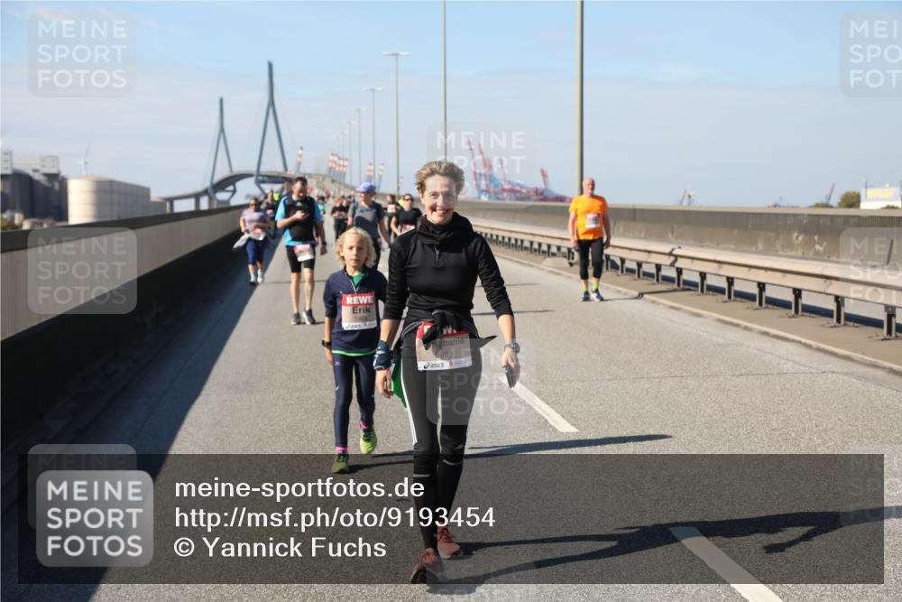 03.10.2025 - Köhlbrandbrückenlauf Yannick Fuchs http://msf.ph/oto/9193454 03.10.2025 12:17:07 Position 3 5905 meine-sportfotos.de