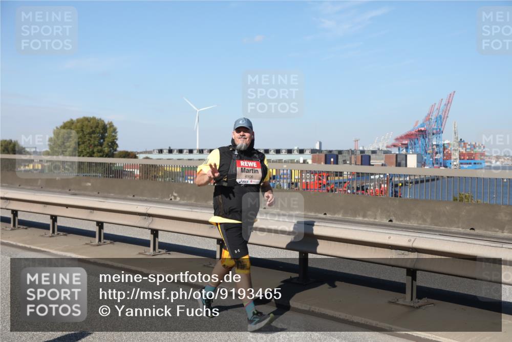 03.10.2025 - Köhlbrandbrückenlauf Yannick Fuchs http://msf.ph/oto/9193465 03.10.2025 12:17:09 Position 3 4906 meine-sportfotos.de