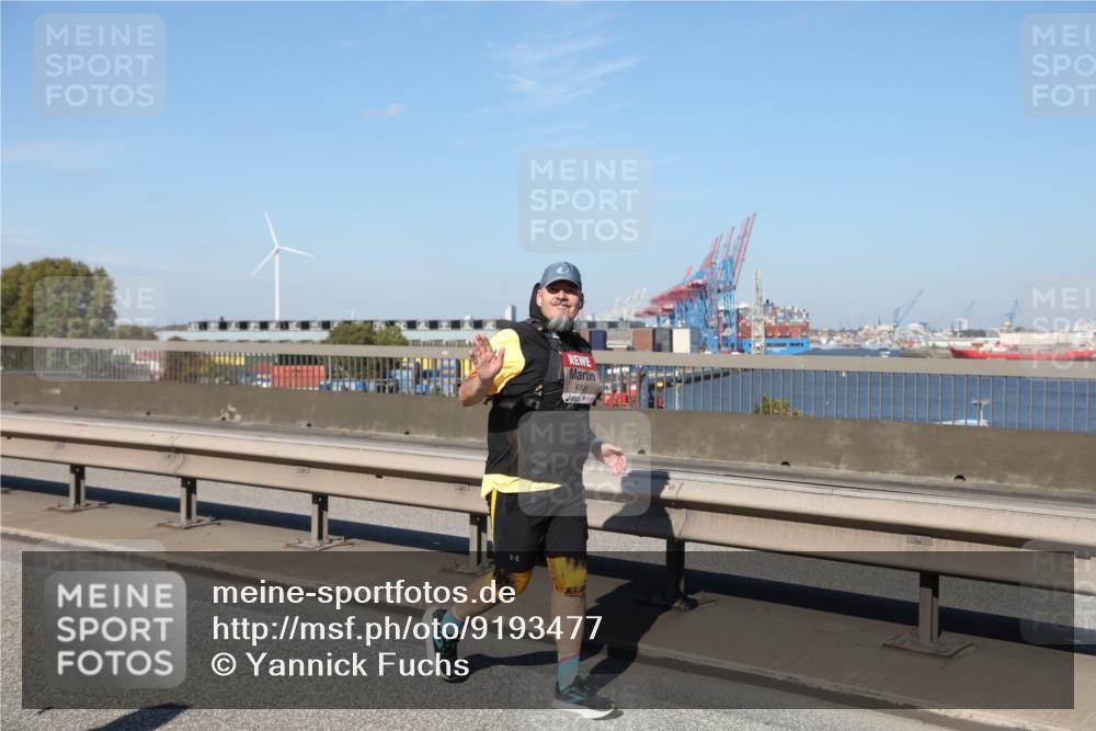 03.10.2025 - Köhlbrandbrückenlauf Yannick Fuchs http://msf.ph/oto/9193477 03.10.2025 12:17:09 Position 3 4906 meine-sportfotos.de