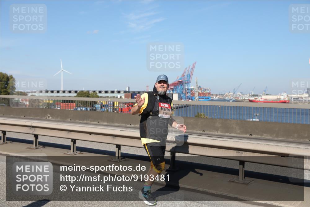 03.10.2025 - Köhlbrandbrückenlauf Yannick Fuchs http://msf.ph/oto/9193481 03.10.2025 12:17:09 Position 3 4906 meine-sportfotos.de