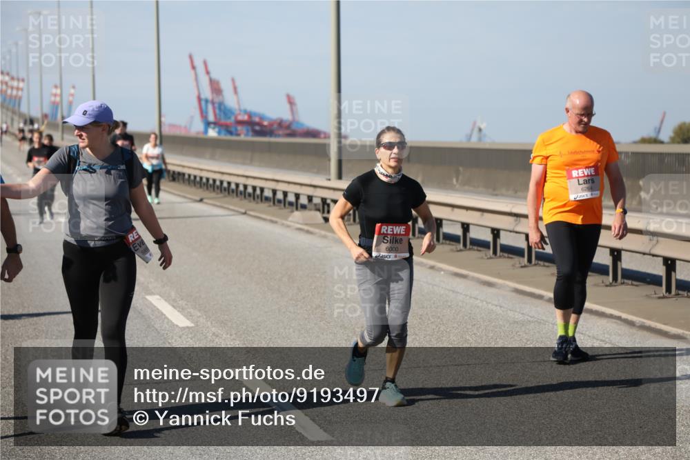 03.10.2025 - Köhlbrandbrückenlauf Yannick Fuchs http://msf.ph/oto/9193497 03.10.2025 12:17:13 Position 3 6000, 6264 meine-sportfotos.de