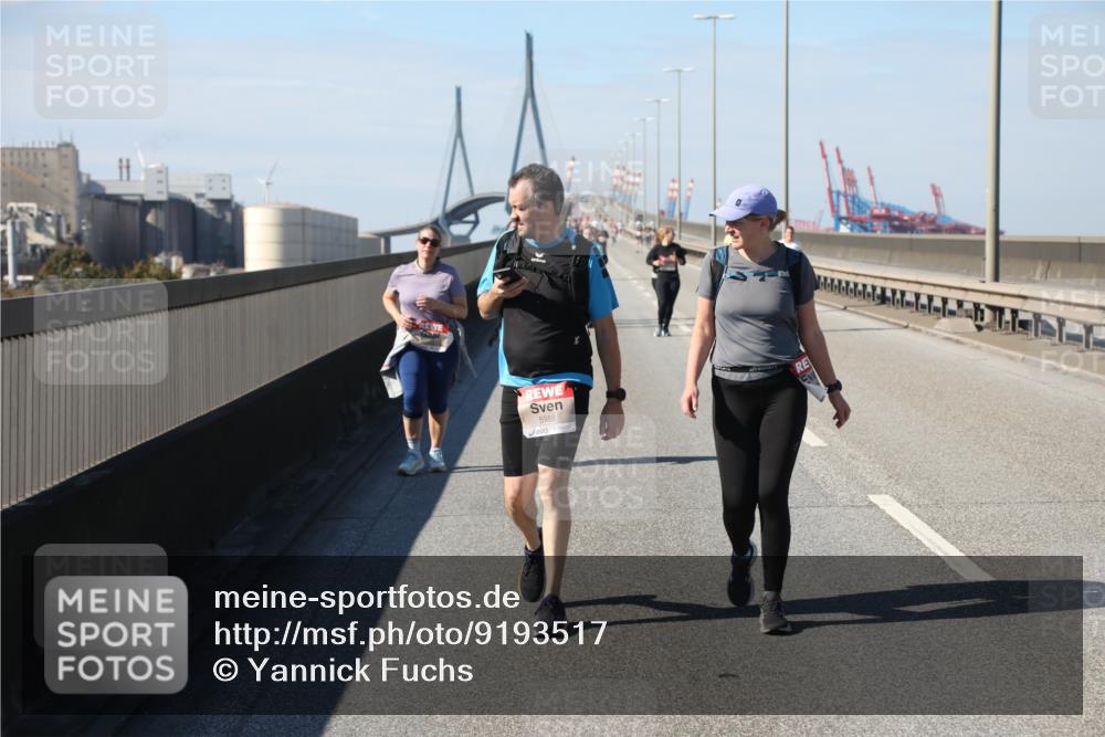 03.10.2025 - Köhlbrandbrückenlauf Yannick Fuchs http://msf.ph/oto/9193517 03.10.2025 12:17:14 Position 3 5988 meine-sportfotos.de