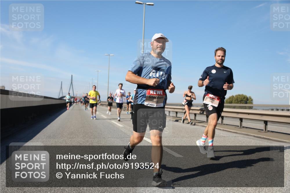 03.10.2025 - Köhlbrandbrückenlauf Yannick Fuchs http://msf.ph/oto/9193524 03.10.2025 11:55:17 Position 3 4400 meine-sportfotos.de