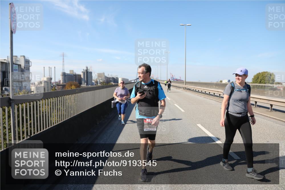 03.10.2025 - Köhlbrandbrückenlauf Yannick Fuchs http://msf.ph/oto/9193545 03.10.2025 12:17:17 Position 3 5988 meine-sportfotos.de
