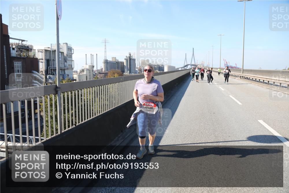 03.10.2025 - Köhlbrandbrückenlauf Yannick Fuchs http://msf.ph/oto/9193553 03.10.2025 12:17:19 Position 3 5999 meine-sportfotos.de