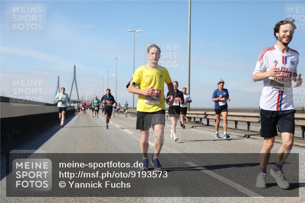 03.10.2025 - Köhlbrandbrückenlauf Yannick Fuchs http://msf.ph/oto/9193573 03.10.2025 11:55:20 Position 3 5942, 4628 meine-sportfotos.de