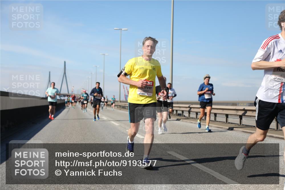 03.10.2025 - Köhlbrandbrückenlauf Yannick Fuchs http://msf.ph/oto/9193577 03.10.2025 11:55:21 Position 3 5942, 462 meine-sportfotos.de