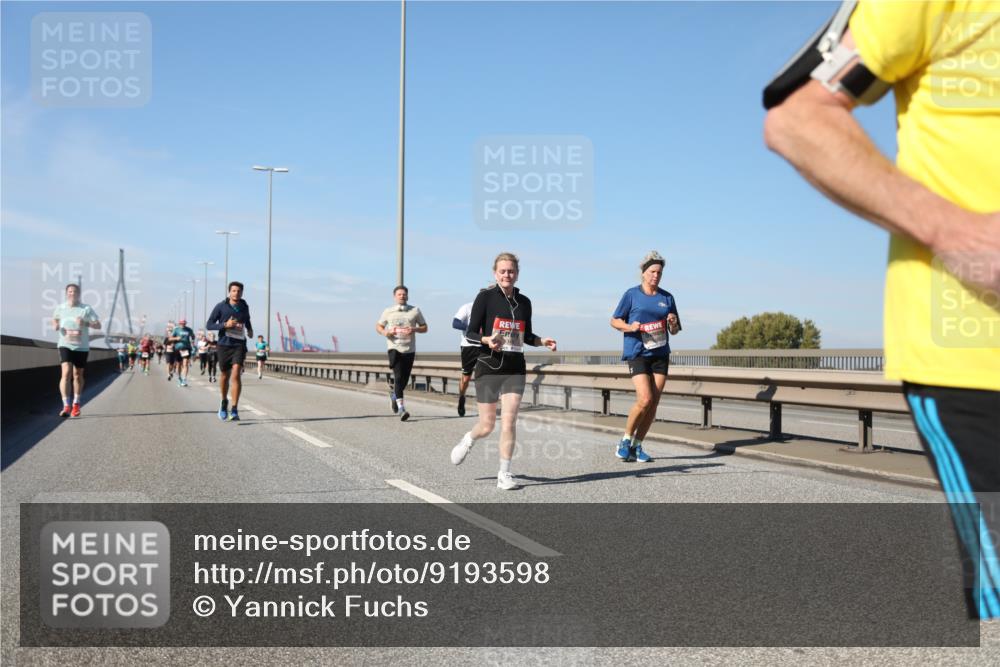 03.10.2025 - Köhlbrandbrückenlauf Yannick Fuchs http://msf.ph/oto/9193598 03.10.2025 11:55:22 Position 3  meine-sportfotos.de