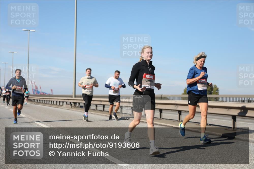 03.10.2025 - Köhlbrandbrückenlauf Yannick Fuchs http://msf.ph/oto/9193606 03.10.2025 11:55:23 Position 3 4348, 4509 meine-sportfotos.de