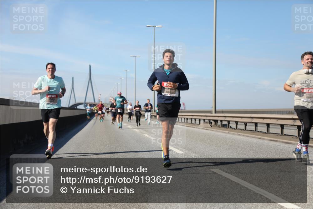 03.10.2025 - Köhlbrandbrückenlauf Yannick Fuchs http://msf.ph/oto/9193627 03.10.2025 11:55:24 Position 3 5358, 6818 meine-sportfotos.de