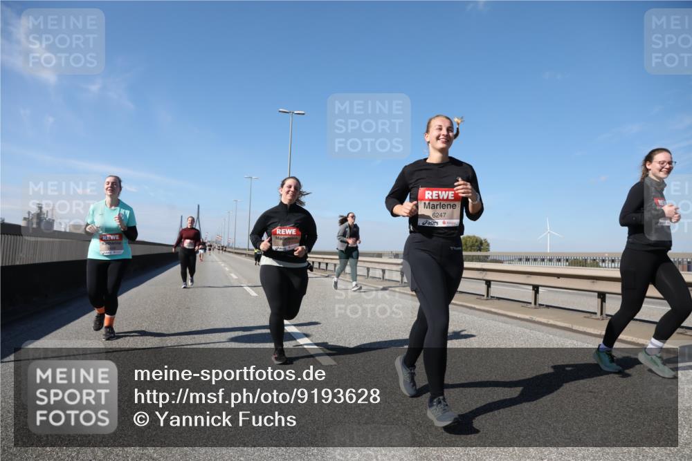 03.10.2025 - Köhlbrandbrückenlauf Yannick Fuchs http://msf.ph/oto/9193628 03.10.2025 12:17:27 Position 3 6247 meine-sportfotos.de