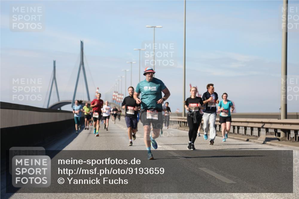 03.10.2025 - Köhlbrandbrückenlauf Yannick Fuchs http://msf.ph/oto/9193659 03.10.2025 11:55:27 Position 3  meine-sportfotos.de