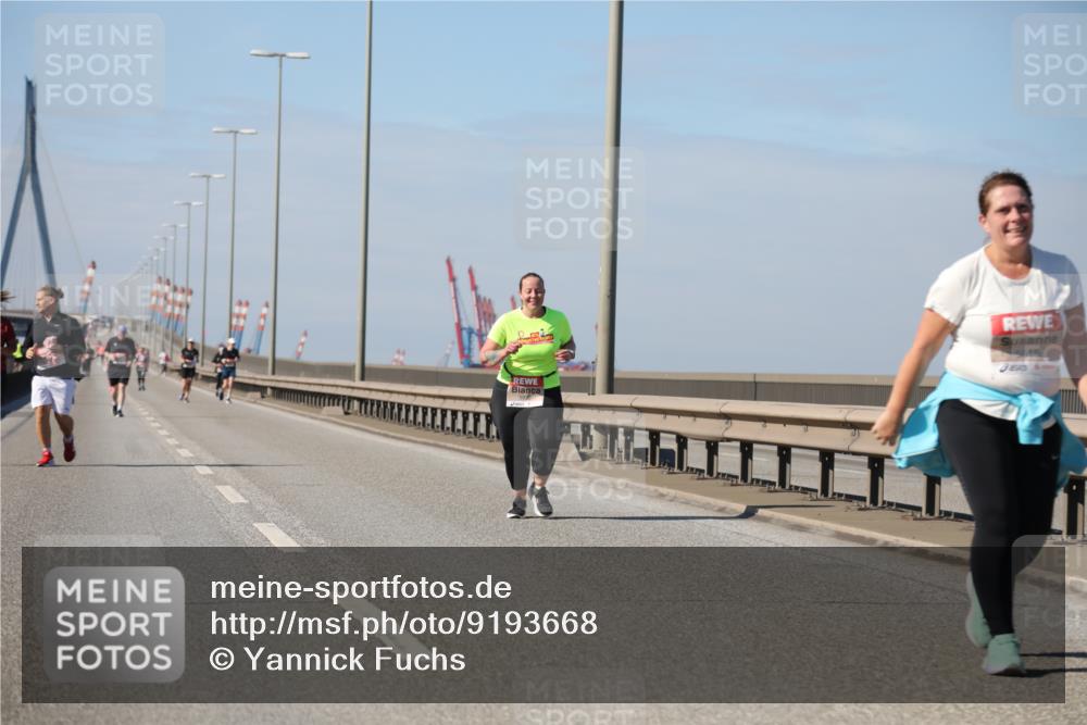 03.10.2025 - Köhlbrandbrückenlauf Yannick Fuchs http://msf.ph/oto/9193668 03.10.2025 12:17:31 Position 3 5015, 25, 5 meine-sportfotos.de