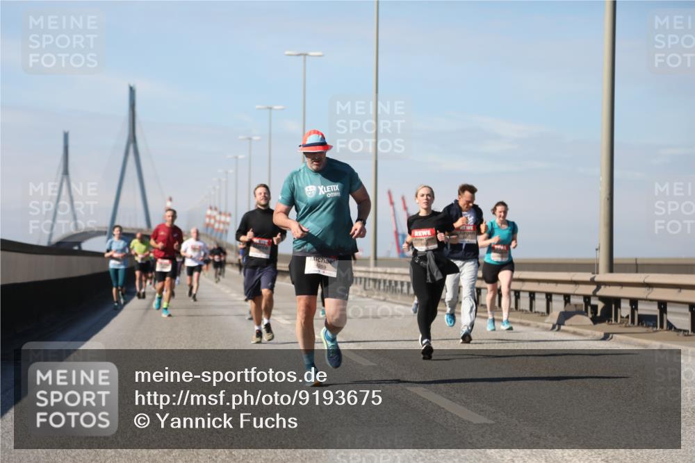 03.10.2025 - Köhlbrandbrückenlauf Yannick Fuchs http://msf.ph/oto/9193675 03.10.2025 11:55:28 Position 3 4259 meine-sportfotos.de