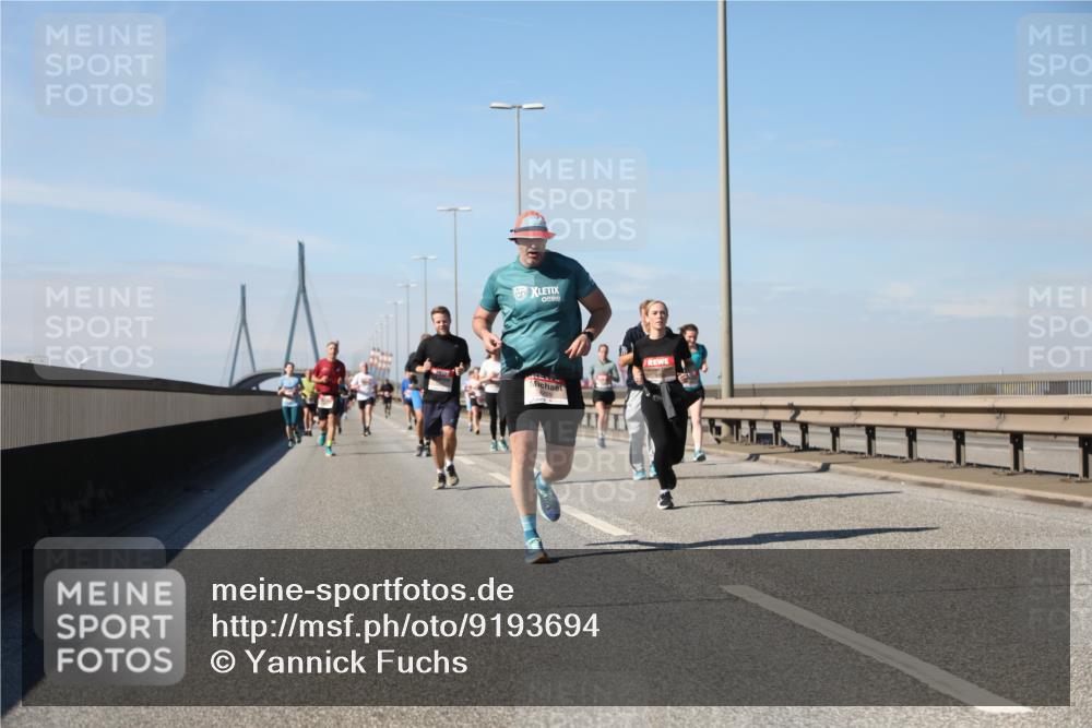 03.10.2025 - Köhlbrandbrückenlauf Yannick Fuchs http://msf.ph/oto/9193694 03.10.2025 11:55:29 Position 3  meine-sportfotos.de