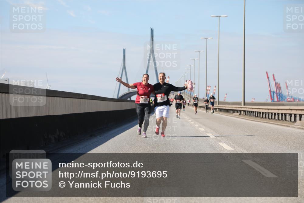 03.10.2025 - Köhlbrandbrückenlauf Yannick Fuchs http://msf.ph/oto/9193695 03.10.2025 12:17:34 Position 3  meine-sportfotos.de