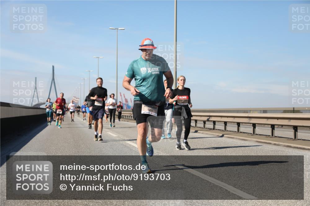 03.10.2025 - Köhlbrandbrückenlauf Yannick Fuchs http://msf.ph/oto/9193703 03.10.2025 11:55:30 Position 3 4259, 7 meine-sportfotos.de