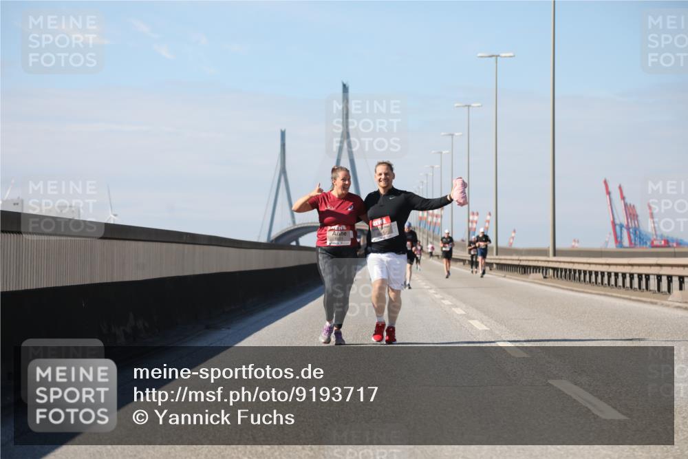 03.10.2025 - Köhlbrandbrückenlauf Yannick Fuchs http://msf.ph/oto/9193717 03.10.2025 12:17:36 Position 3  meine-sportfotos.de