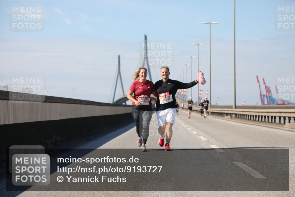 03.10.2025 - Köhlbrandbrückenlauf Yannick Fuchs http://msf.ph/oto/9193727 03.10.2025 12:17:37 Position 3 6011 meine-sportfotos.de