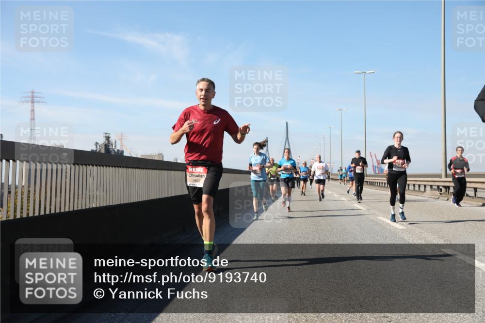 03.10.2025 - Köhlbrandbrückenlauf Yannick Fuchs http://msf.ph/oto/9193740 03.10.2025 11:55:37 Position 3 5802 meine-sportfotos.de