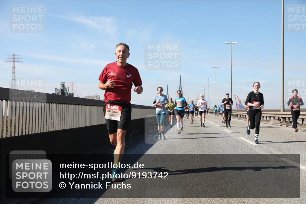03.10.2025 - Köhlbrandbrückenlauf Yannick Fuchs http://msf.ph/oto/9193742 03.10.2025 11:55:37 Position 3 5802 meine-sportfotos.de