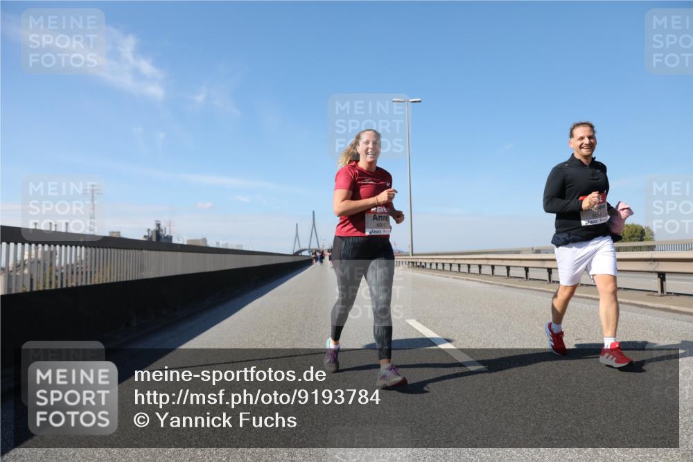 03.10.2025 - Köhlbrandbrückenlauf Yannick Fuchs http://msf.ph/oto/9193784 03.10.2025 12:17:42 Position 3 6011, 6010 meine-sportfotos.de