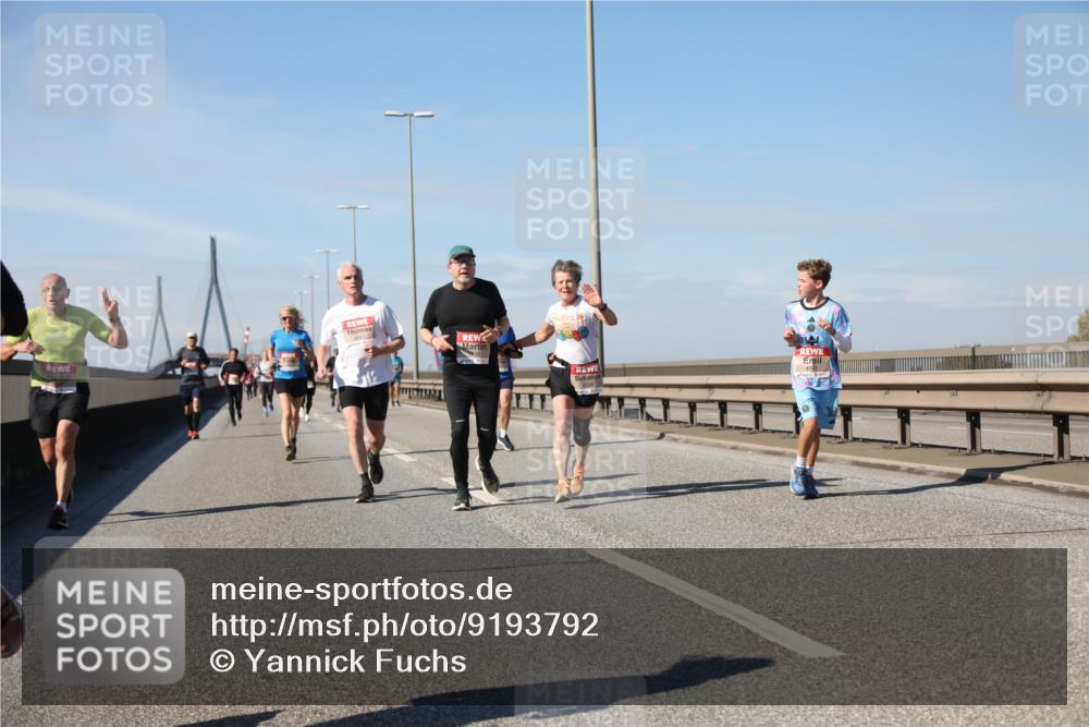 03.10.2025 - Köhlbrandbrückenlauf Yannick Fuchs http://msf.ph/oto/9193792 03.10.2025 11:55:41 Position 3  meine-sportfotos.de