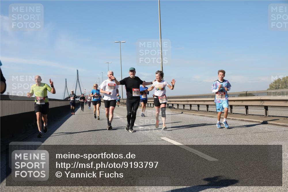 03.10.2025 - Köhlbrandbrückenlauf Yannick Fuchs http://msf.ph/oto/9193797 03.10.2025 11:55:41 Position 3  meine-sportfotos.de