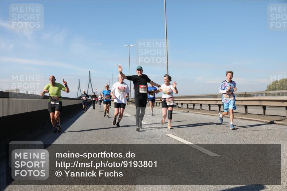 03.10.2025 - Köhlbrandbrückenlauf Yannick Fuchs http://msf.ph/oto/9193801 03.10.2025 11:55:41 Position 3  meine-sportfotos.de
