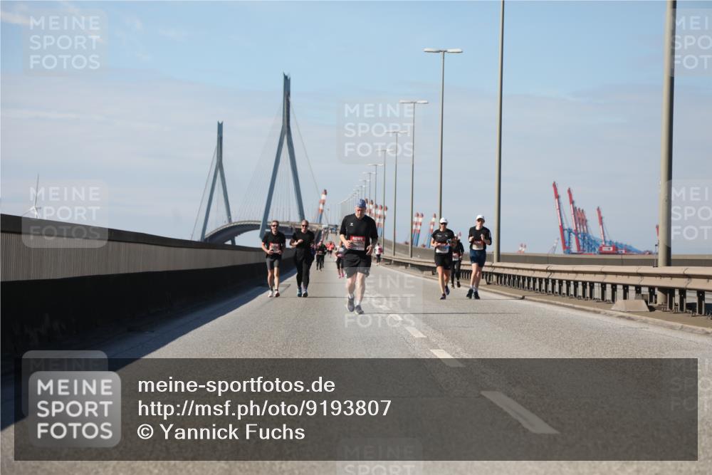 03.10.2025 - Köhlbrandbrückenlauf Yannick Fuchs http://msf.ph/oto/9193807 03.10.2025 12:17:46 Position 3  meine-sportfotos.de