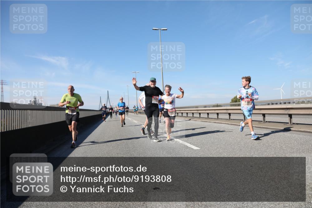 03.10.2025 - Köhlbrandbrückenlauf Yannick Fuchs http://msf.ph/oto/9193808 03.10.2025 11:55:42 Position 3  meine-sportfotos.de