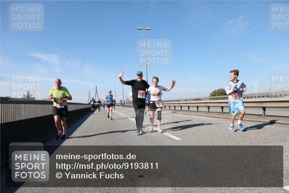 03.10.2025 - Köhlbrandbrückenlauf Yannick Fuchs http://msf.ph/oto/9193811 03.10.2025 11:55:42 Position 3  meine-sportfotos.de