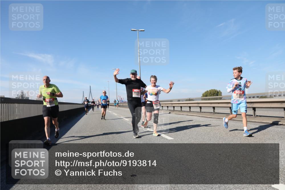 03.10.2025 - Köhlbrandbrückenlauf Yannick Fuchs http://msf.ph/oto/9193814 03.10.2025 11:55:43 Position 3  meine-sportfotos.de