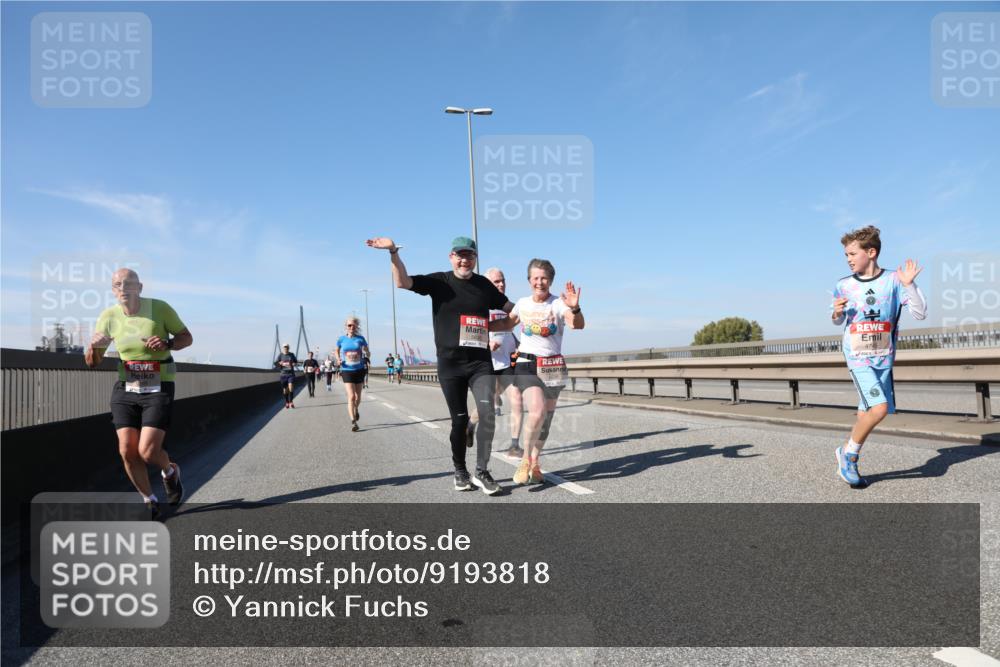 03.10.2025 - Köhlbrandbrückenlauf Yannick Fuchs http://msf.ph/oto/9193818 03.10.2025 11:55:43 Position 3 474 meine-sportfotos.de