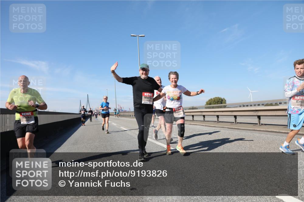 03.10.2025 - Köhlbrandbrückenlauf Yannick Fuchs http://msf.ph/oto/9193826 03.10.2025 11:55:43 Position 3 5249, 5630, 4036, 4745 meine-sportfotos.de