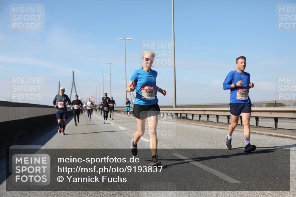 03.10.2025 - Köhlbrandbrückenlauf Yannick Fuchs http://msf.ph/oto/9193837 03.10.2025 11:55:44 Position 3 4788, 6448 meine-sportfotos.de