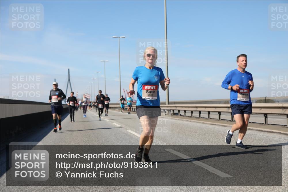 03.10.2025 - Köhlbrandbrückenlauf Yannick Fuchs http://msf.ph/oto/9193841 03.10.2025 11:55:44 Position 3 4788, 6448 meine-sportfotos.de