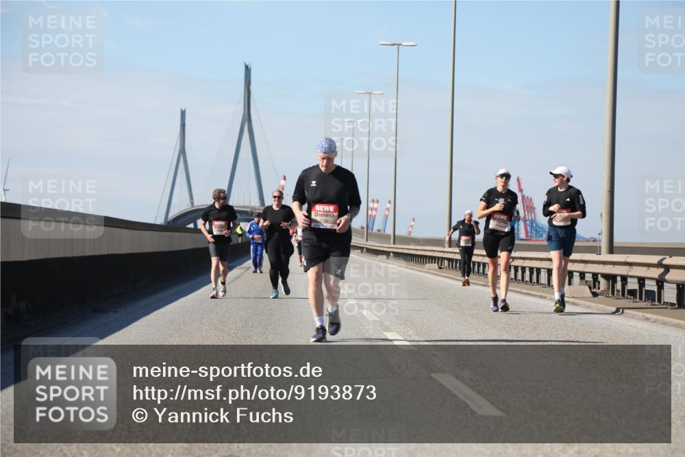 03.10.2025 - Köhlbrandbrückenlauf Yannick Fuchs http://msf.ph/oto/9193873 03.10.2025 12:17:53 Position 3  meine-sportfotos.de